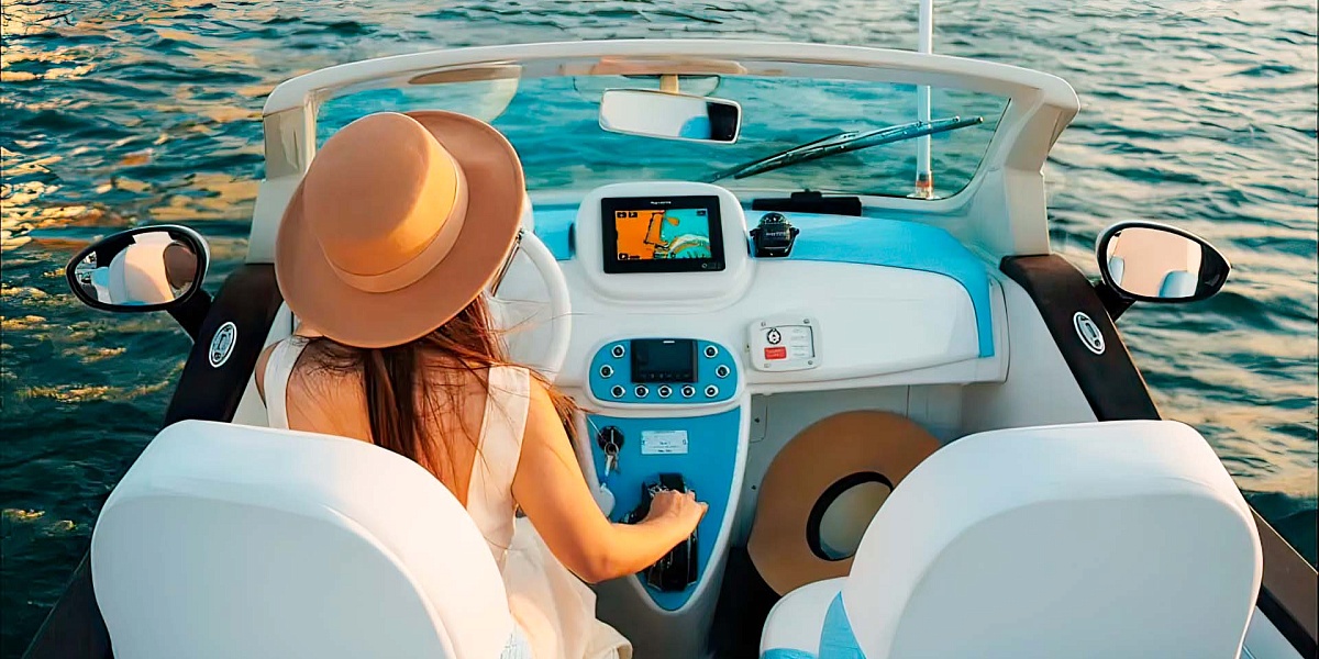 Аренда катера Fiat 500 Boat в Дубае